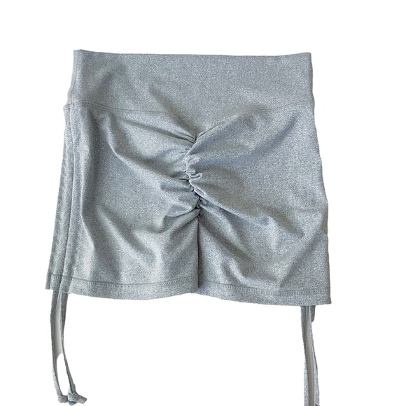 Zyia Active Grey Brilliant Double Scrunchy Hustle Shorts Size M - Picture 2 of 9